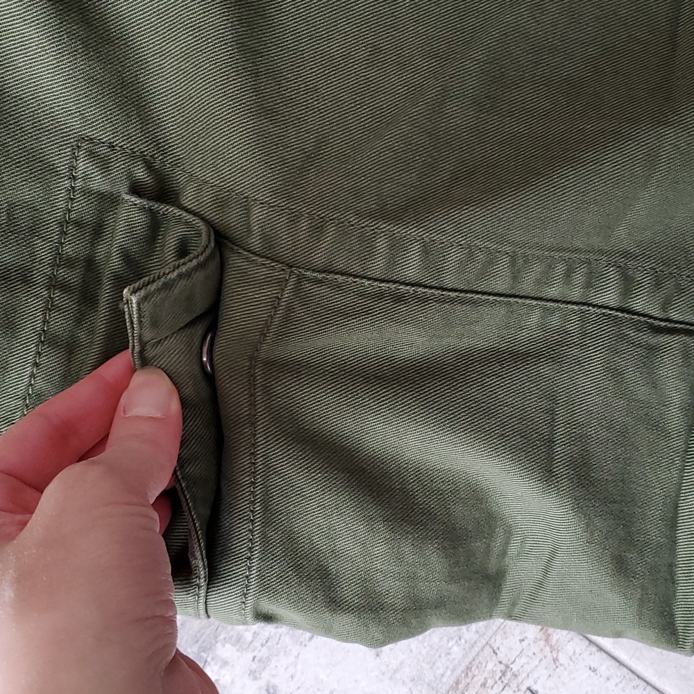 GAP Women's Size 4 Olive Green Baggy Cargo Pants 100% Cotton - Picture 9 of 13
